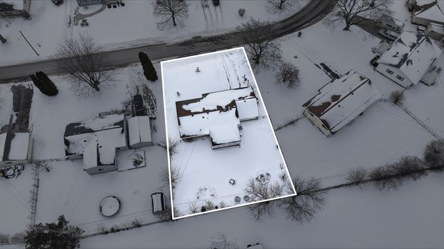 3281 Broadmore Drive, Bay City, MI 48706