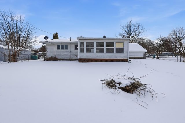 3281 Broadmore Drive, Bay City, MI 48706