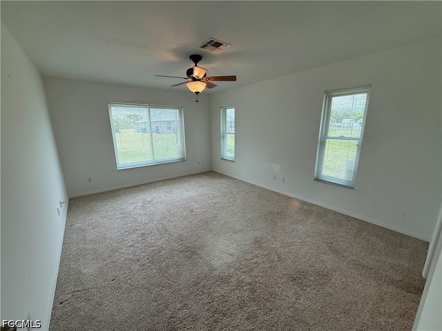 1701 NE 26th TER, Cape Coral, FL 33909