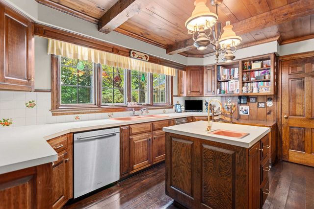 43 Pheasant Run, Bedford, NH 03110