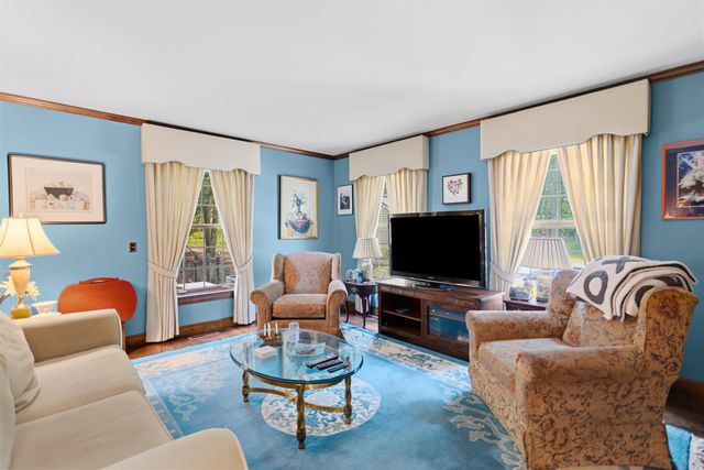43 Pheasant Run, Bedford, NH 03110
