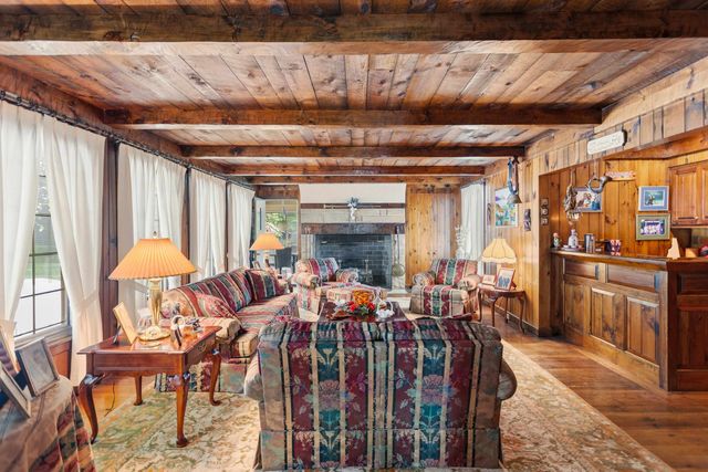 43 Pheasant Run, Bedford, NH 03110