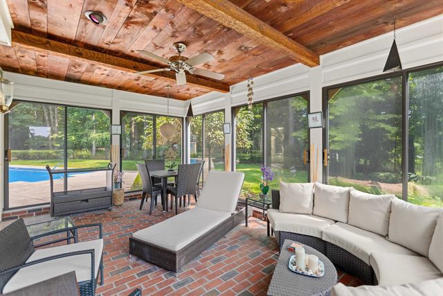 43 Pheasant Run, Bedford, NH 03110