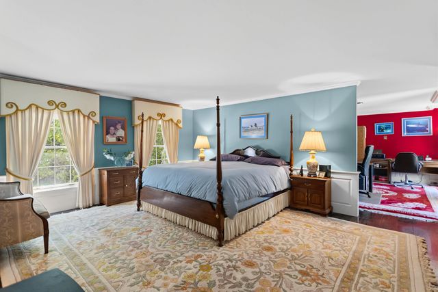 43 Pheasant Run, Bedford, NH 03110