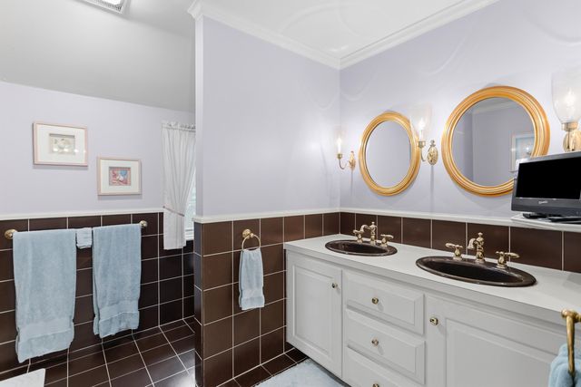 43 Pheasant Run, Bedford, NH 03110