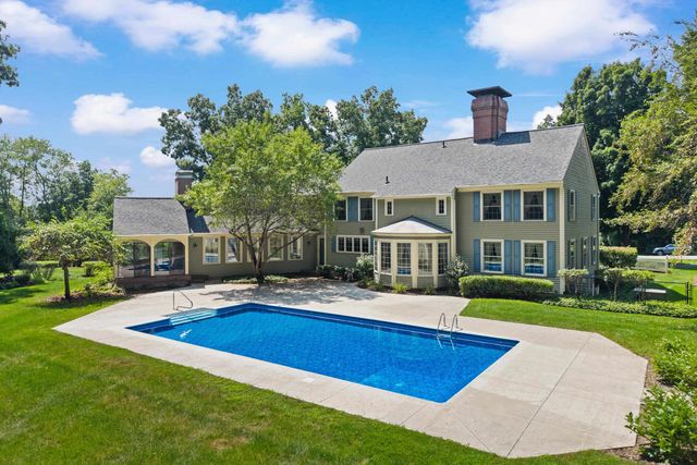 43 Pheasant Run, Bedford, NH 03110