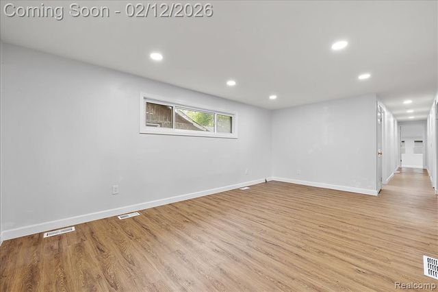 2342 Hartford Avenue, Waterford, MI 48327