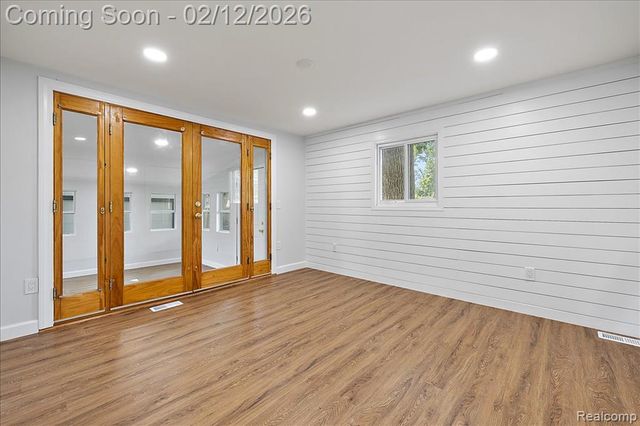 2342 Hartford Avenue, Waterford, MI 48327