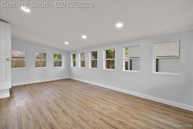 2342 Hartford Avenue, Waterford, MI 48327