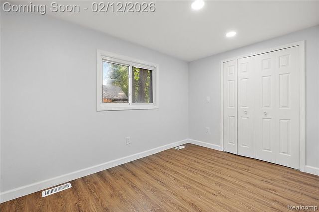 2342 Hartford Avenue, Waterford, MI 48327