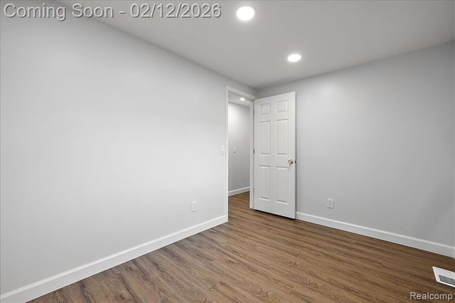 2342 Hartford Avenue, Waterford, MI 48327