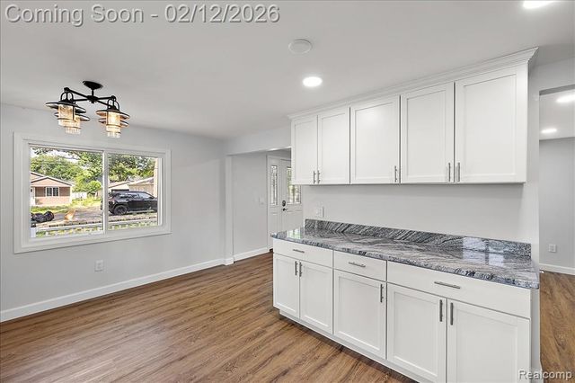 2342 Hartford Avenue, Waterford, MI 48327