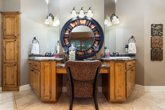 53482 E 332 Lp, Jay, OK 74346