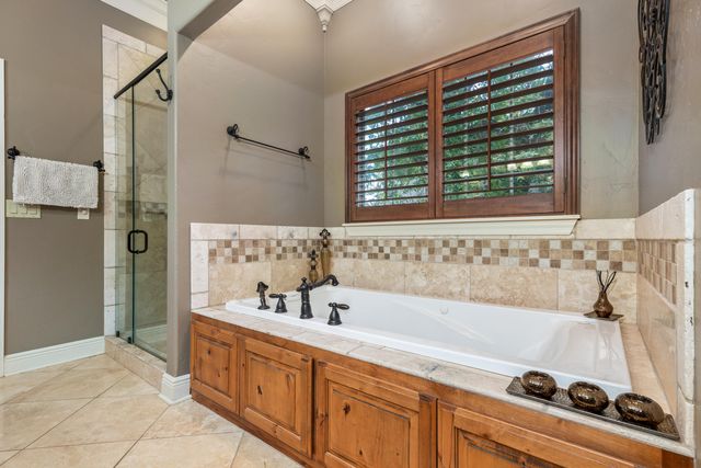 53482 E 332 Lp, Jay, OK 74346