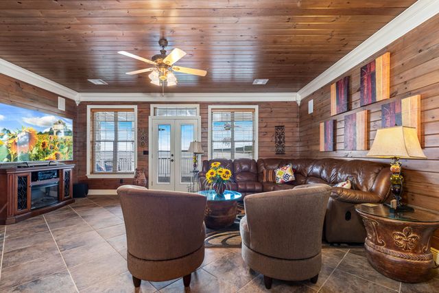 53482 E 332 Lp, Jay, OK 74346