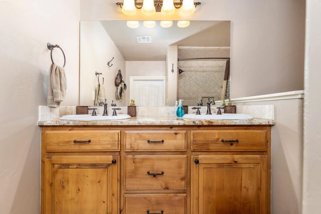 53482 E 332 Lp, Jay, OK 74346