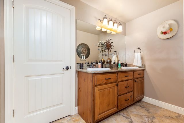 53482 E 332 Lp, Jay, OK 74346