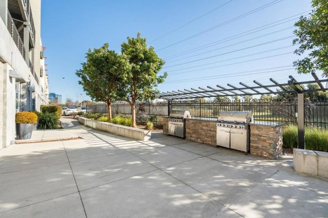 400 Mariners Island Boulevard 115, San Mateo, CA 94404