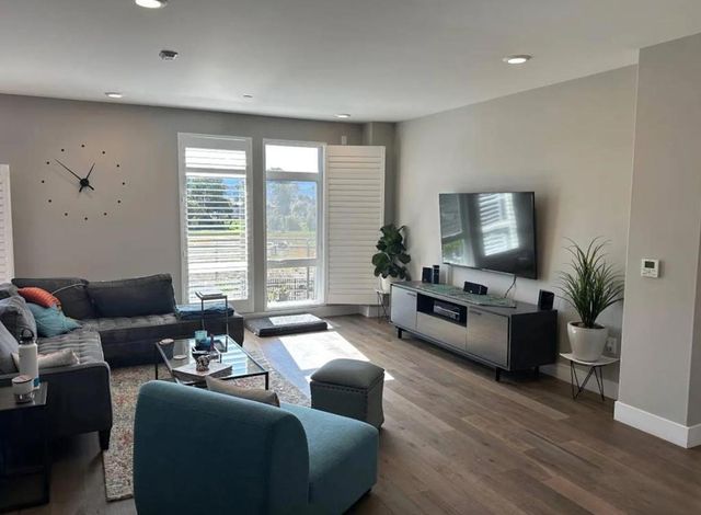 400 Mariners Island Boulevard 115, San Mateo, CA 94404