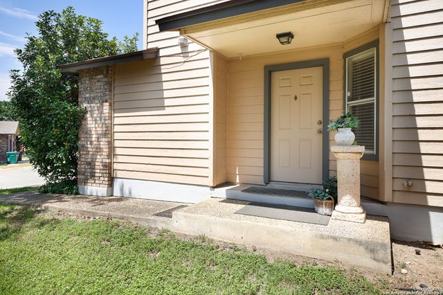 6020 Loch Maree # 6020, San Antonio, TX 78240