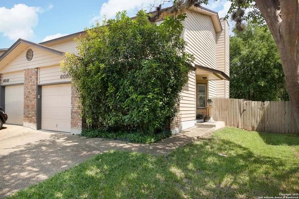 6020 Loch Maree # 6020, San Antonio, TX 78240