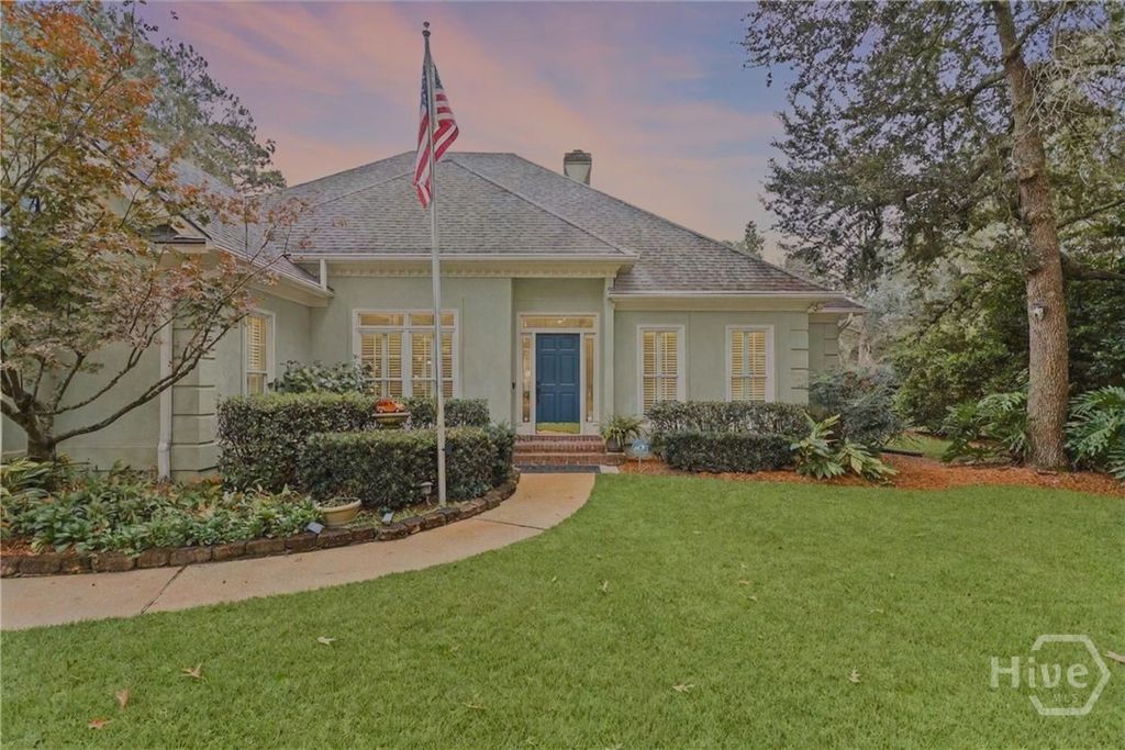Image 1 of property listing at 105 Baymeadow Point, Savannah, GA 31405