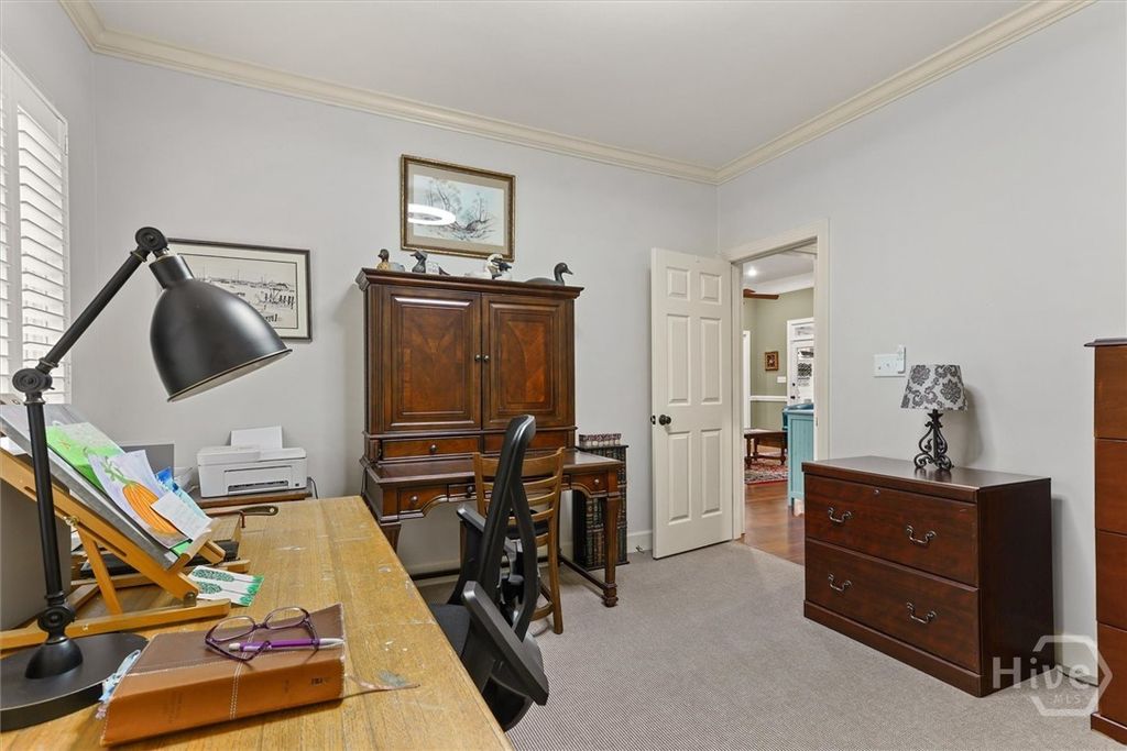 Image 16 of property listing at 105 Baymeadow Point, Savannah, GA 31405