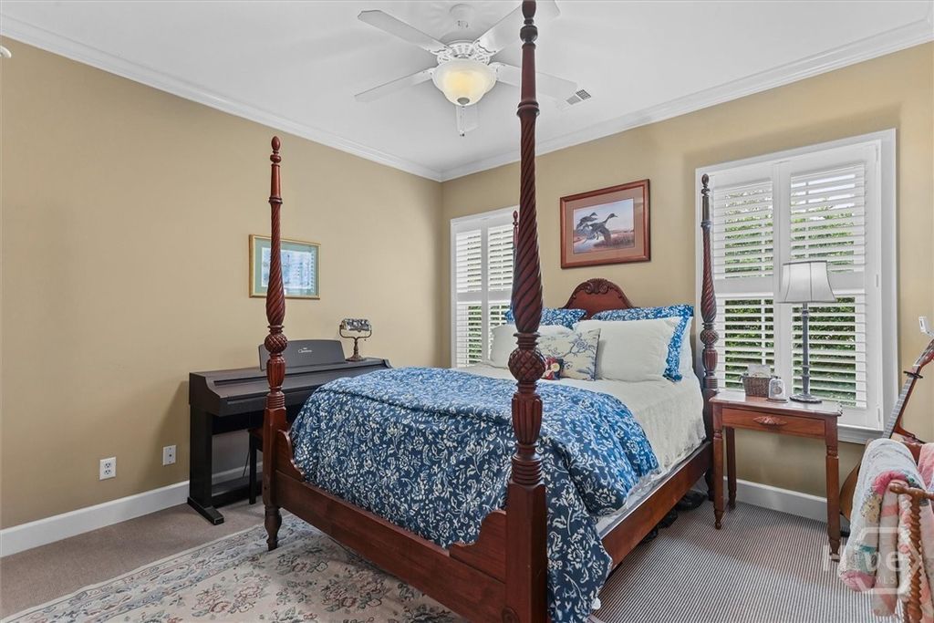 Image 20 of property listing at 105 Baymeadow Point, Savannah, GA 31405