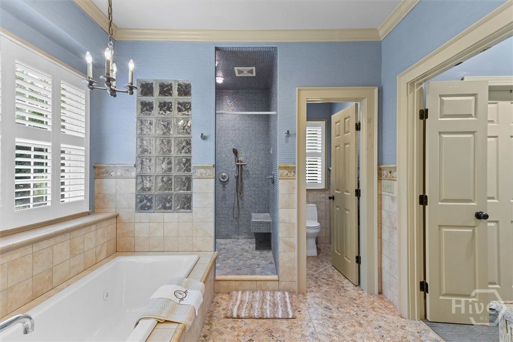 Image 28 of property listing at 105 Baymeadow Point, Savannah, GA 31405