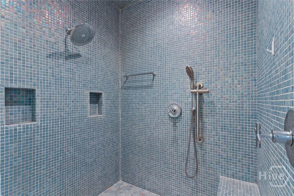 Image 29 of property listing at 105 Baymeadow Point, Savannah, GA 31405