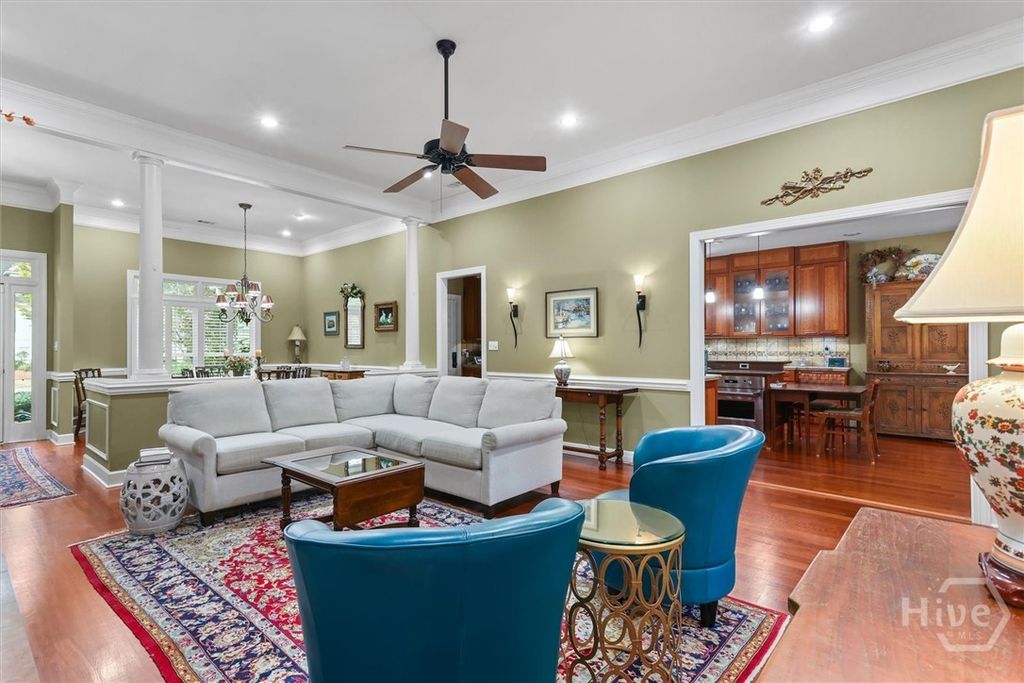 Image 38 of property listing at 105 Baymeadow Point, Savannah, GA 31405