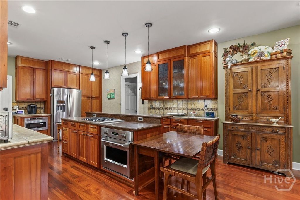 Image 45 of property listing at 105 Baymeadow Point, Savannah, GA 31405