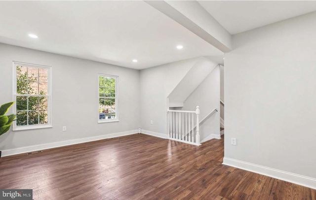 7081 LEEWOOD FOREST DR, Springfield, VA 22151