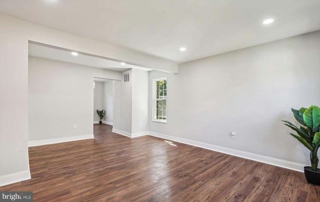 7081 LEEWOOD FOREST DR, Springfield, VA 22151