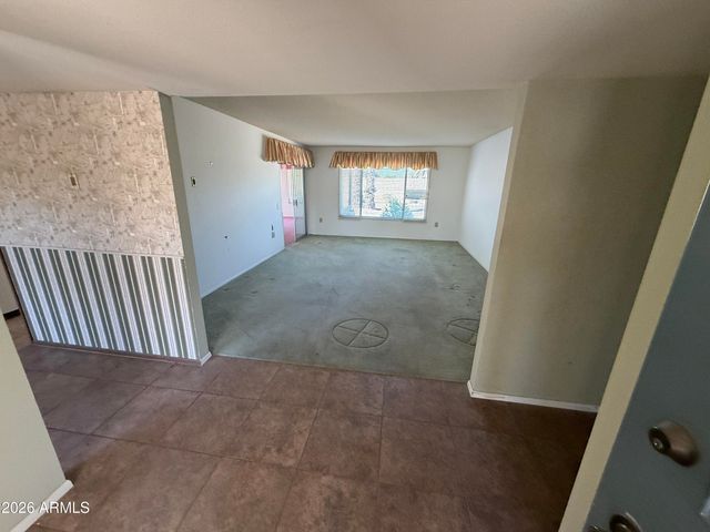 20402 N 124TH Drive, Sun City West, AZ 85375