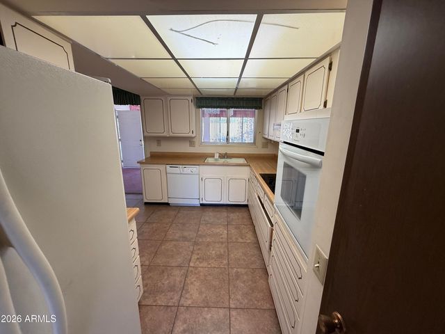 20402 N 124TH Drive, Sun City West, AZ 85375