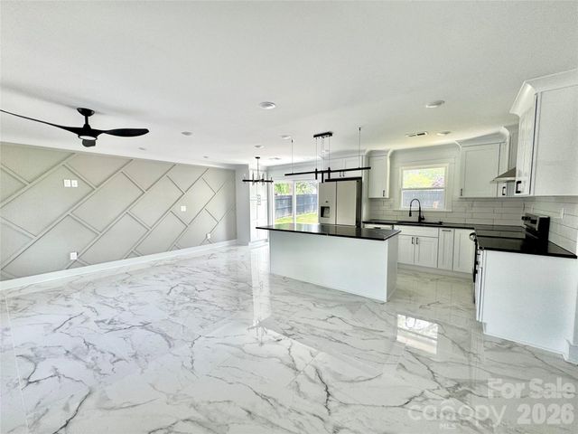 5635 Ruth Drive, Charlotte, NC 28215