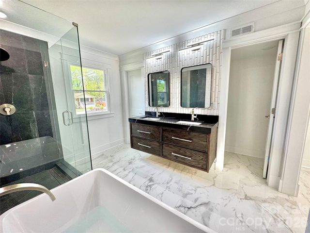 5635 Ruth Drive, Charlotte, NC 28215