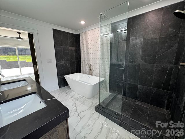 5635 Ruth Drive, Charlotte, NC 28215