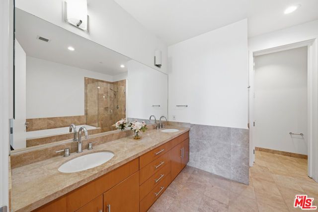 3223 W 6th Street 605, Los Angeles, CA 90020