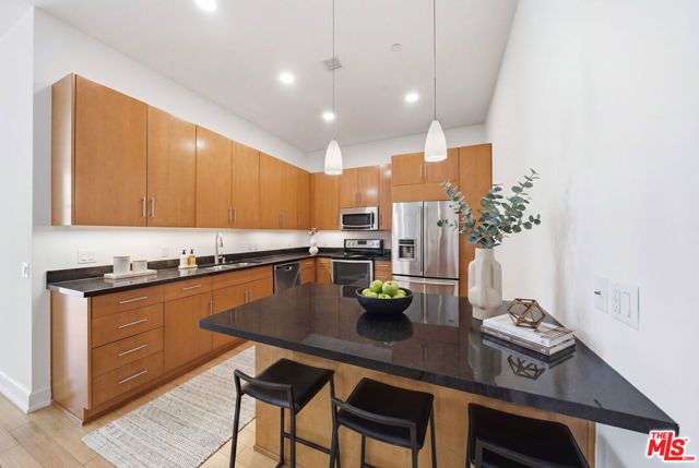 3223 W 6th Street 605, Los Angeles, CA 90020