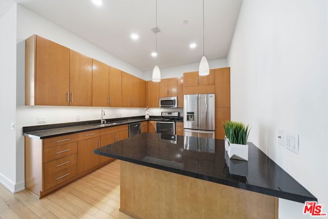 3223 W 6th Street 605, Los Angeles, CA 90020
