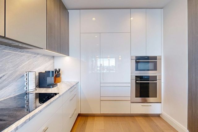 240 Devonshire Street 4505, Boston, MA 02110