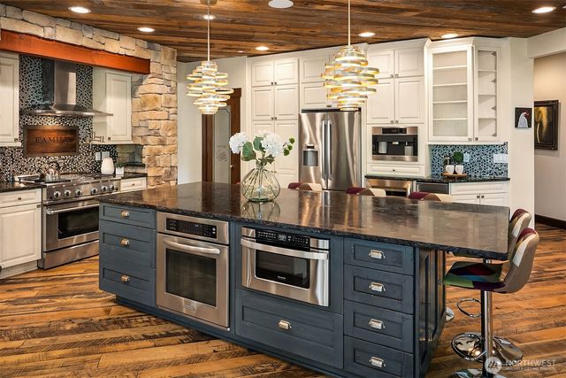 35909 SE 89th Place, Snoqualmie, WA 98065