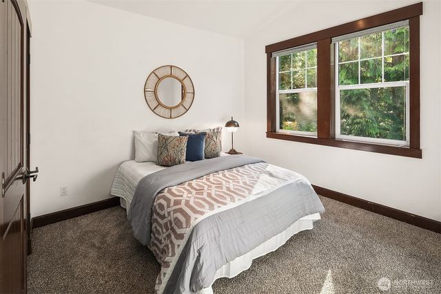 35909 SE 89th Place, Snoqualmie, WA 98065