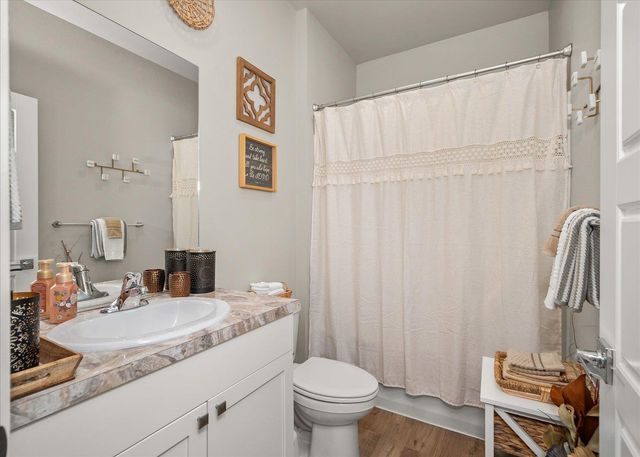 5904 W Youngstown Ln, Spokane, WA 99208