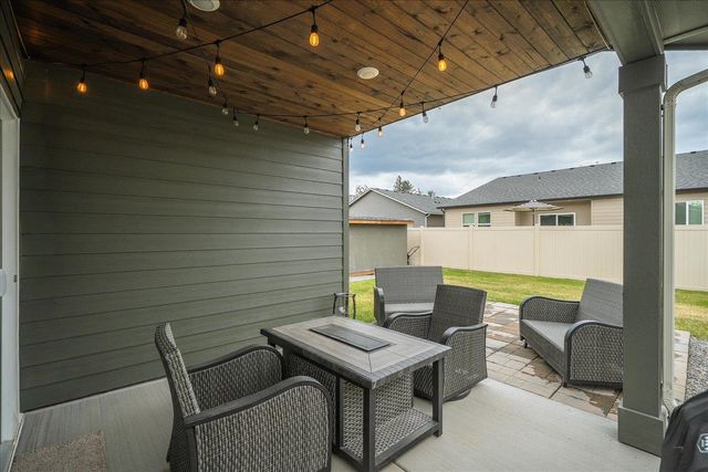 5904 W Youngstown Ln, Spokane, WA 99208