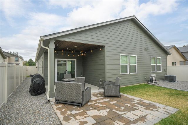 5904 W Youngstown Ln, Spokane, WA 99208