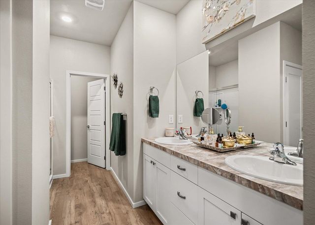 5904 W Youngstown Ln, Spokane, WA 99208