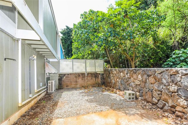 1865 Lanikeha Place, Pearl City, HI 96782
